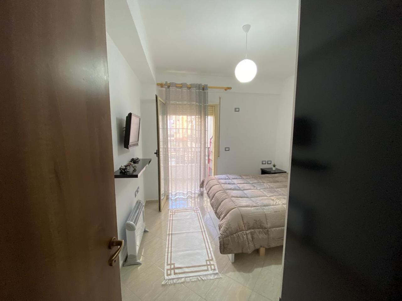 Liam Apartments فلورا المظهر الخارجي الصورة